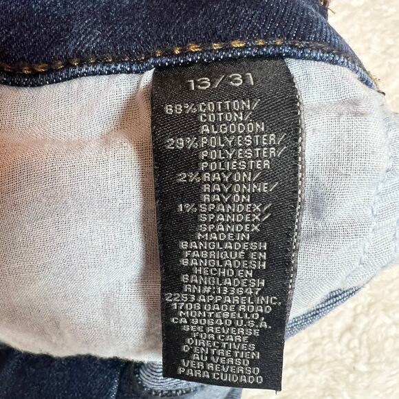 Kendall + Kylie Drifter High Rise Denim Shorts 13/31 Distressed Casual Chic - Picture 7 of 7